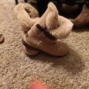 UGG Tan Shearling Winter Boots